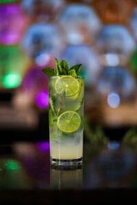 ef693835 75aa 4391 9d43 6906466fa84a